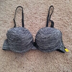 NWT Coobie 34 A Bra..  Padded Underwire, removable straps.